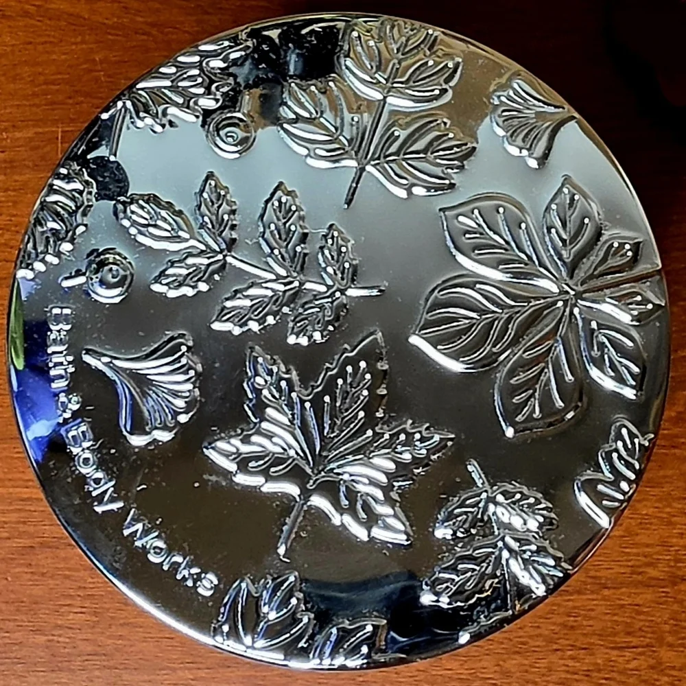 Bath & Body Works Strawberry Strudel 3-Wick Candle - Picture 3 of 4